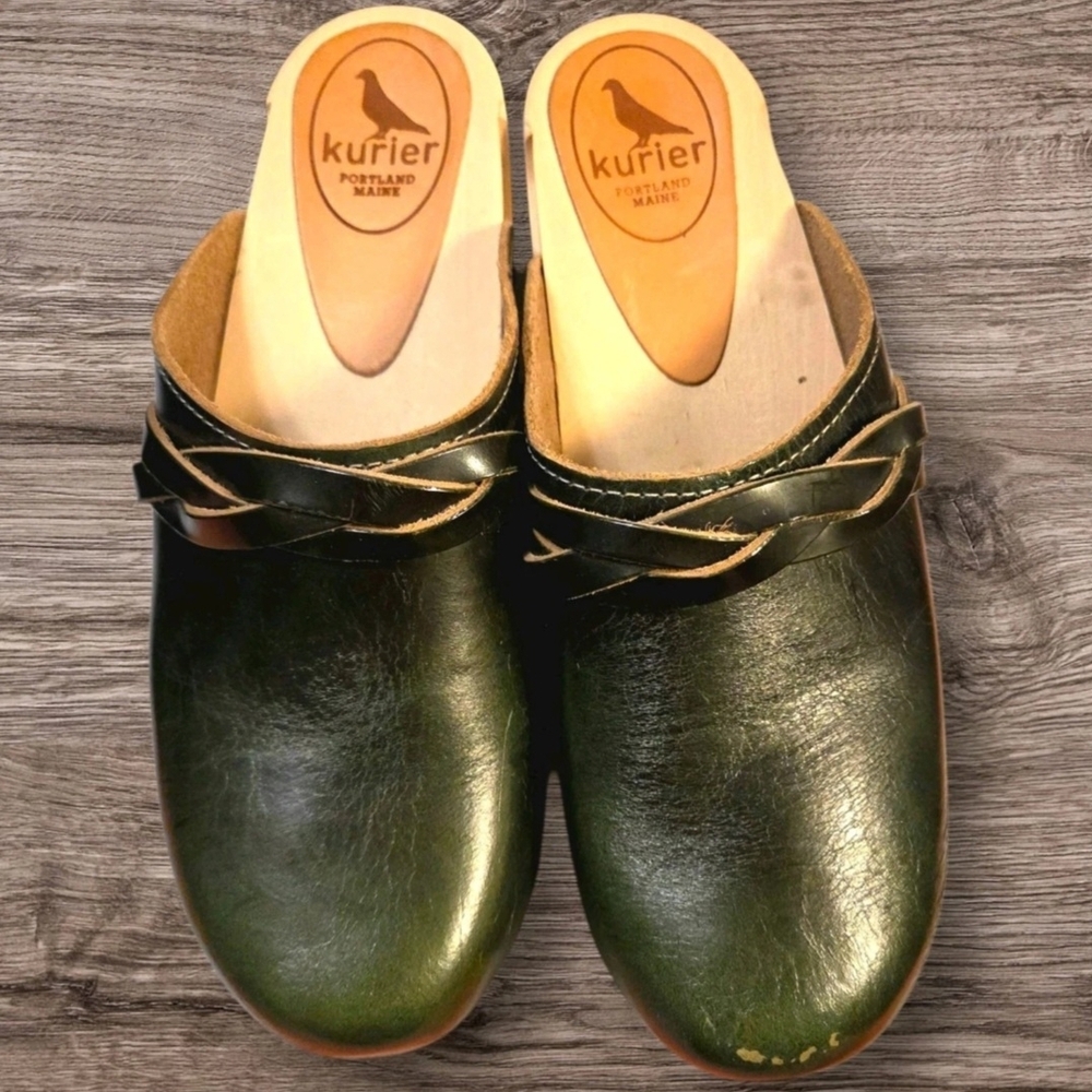 Women's Green Leather Clogs